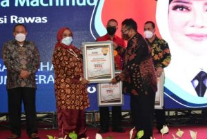 Musi Rawas Terima Penghargaan Sahabat Pers