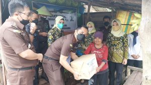 Peringati Hari Adhyaksa Kejari Muba Gelar Hari Berbagi Bersama