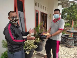 Polres Mura Beri Bantuan Anggota Yang Isoman