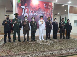 Kasi Intel kejari Muba hadiri upacara PARADE SENJA 