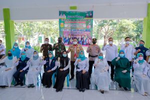 KASI INTELIJEN KEJARI Muba Tinjau Vaksin Pelajar