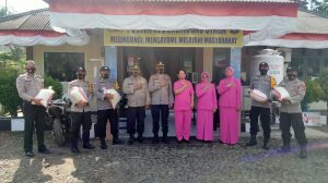 Kapolsek Lubuklinggau Utara AKP Sudarno Salurkan Beras 1 Ton Sumbangan Pengusaha