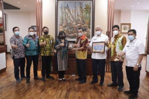 Wako Terima Tanda Penghargaan LKPD WTP 10 Kali Berturut-turut
