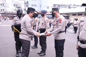 Polsek Sandes Terimah PIN emas dari Kapolda Sumsel