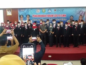 Kepala Dinas Pendidikan Provinsi Sumsel Kukuhkan Forum LSP-P1 SMK