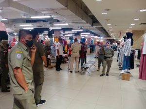 Sat PP Palembang Sidak Pusat Perbelanjaan Mall IP Palembang