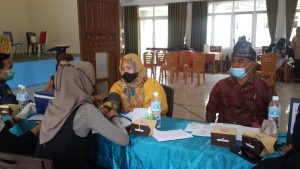SMKN 5 Gelar Vaksinasi Boster bagi Guru dan Pegawai TU