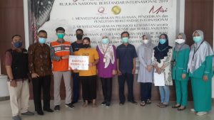 Dinkes Sumsel Fasilitasi Rumah Zakat & Relawan Indonesia Lunasi Hutang Pasien di RSMH