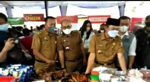 Walikota dan Wakil Walikota Palembang Buka Buka Bazar Murah di Bulan Ramadhan 1443 H