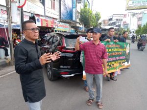 Dipimpin Epi Komar IPSI Linggau Berbagi Takjil