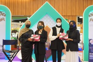 Make Over Gelar Talkshow dan Beauty Class Special Kartini Day