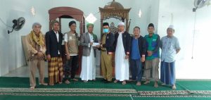 ICMI Muda Sumsel gandeng Sahabat Kebaikan Nusantara dan Zafa Tour Salurkan Bantuan Ke Pesantren