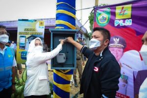 Di Masa Kepimpinan Hj Ratna Machmud, Musi Rawas 100 Persen Desa Teraliri Listrik