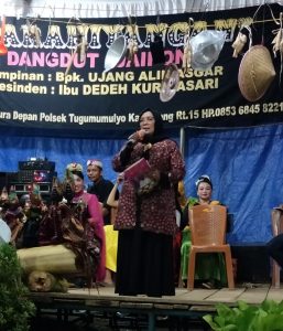 Wabub Hj Suwarti Hadiri Tasyakuran dan HUT RI di Desa Sukadana