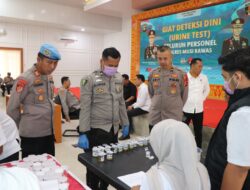 Kapolres Musi Rawas Pimpin Langsung Tes Urine Seluruh Personel