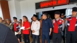 Gedung DPRD Digeruduk Aliansi, Waka I DPRD Musi Rawas Janjikan Sidak Lapangan 