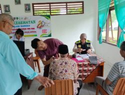 Bahagia Lansia Tugumulyo Mendapat Pengobatan Gratis dan Tali Asih Dari Polres Mura 